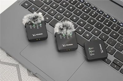 這才是錄制視頻的正確姿勢(shì)?帶上有曼無線領(lǐng)夾麥,錄制更輕松