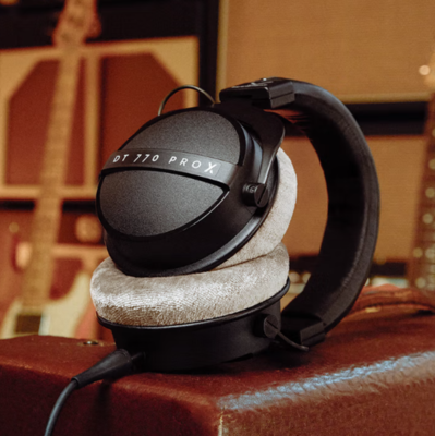 拜雅推出 DT 990 PRO X 監(jiān)聽耳機:STELLAR.45 發(fā)聲單元,1799 元